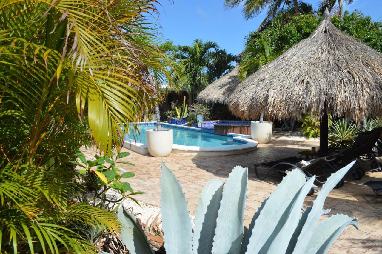Bananas Apartments Adults Only Palm Beach Exterior foto