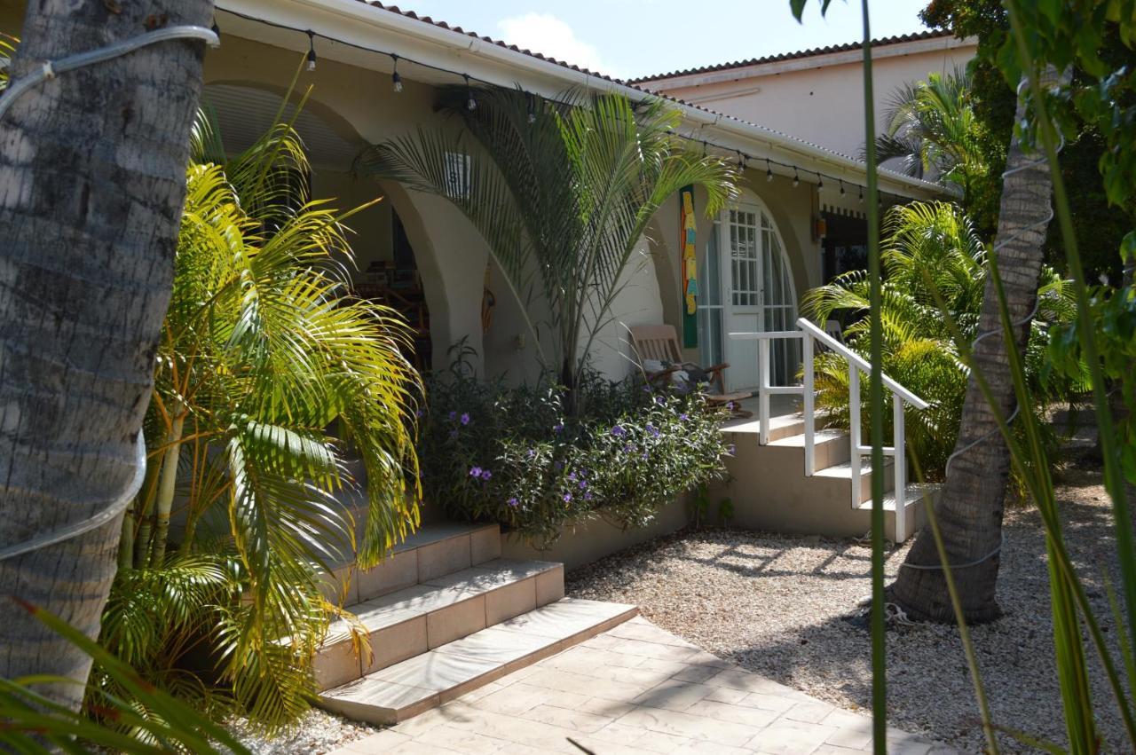 Bananas Apartments Adults Only Palm Beach Exterior foto